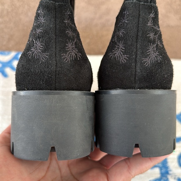 Johnny Was Vixie Chelsea Lug Boots - Picture 11 of 17